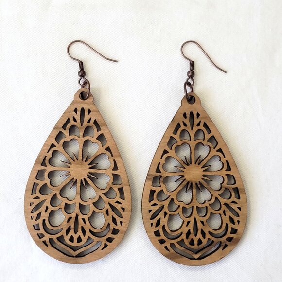 NEW CHERRY WOOD EARRINGS SACRED FLOWER WITH ANTIQUE COPPER HOOKS - Picture 2 of 3